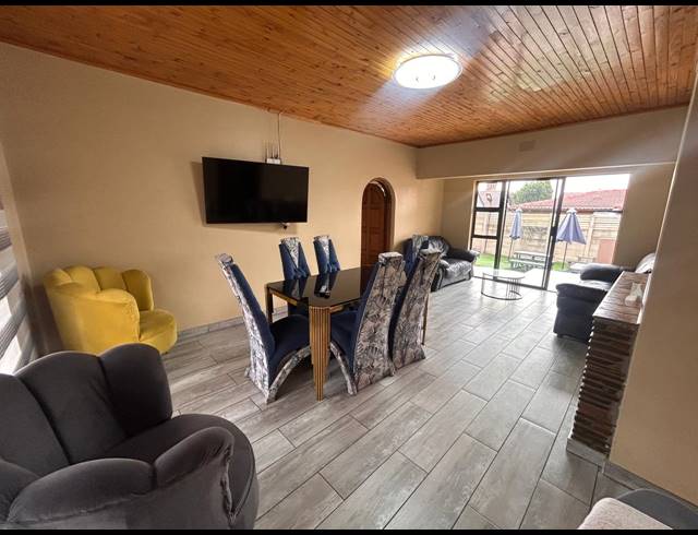 20 BEDROOM HOUSE FOR SALE IN VANDERBIJLPARK SE 7